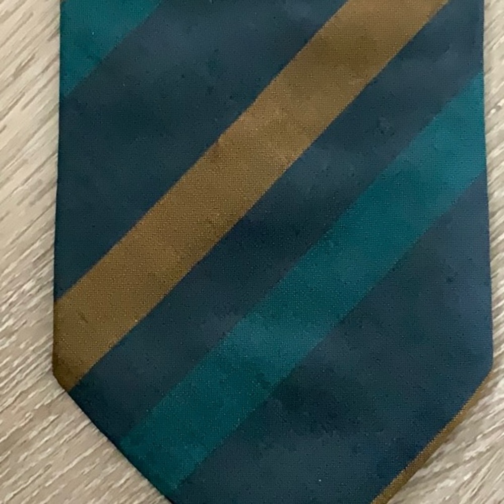 THREE Italian Designer Vintage Ties - 100% silk. (Pavone, Jacobson and Zegna) - Picture 6 of 6